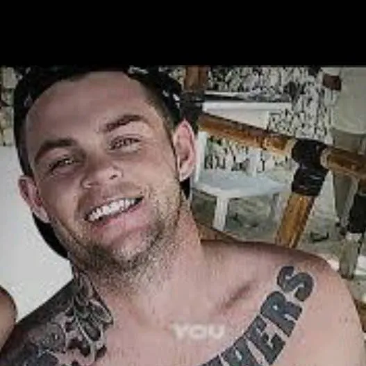 chat with ai character: Jesse polock 