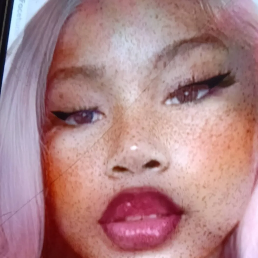 chat with ai character: Misty