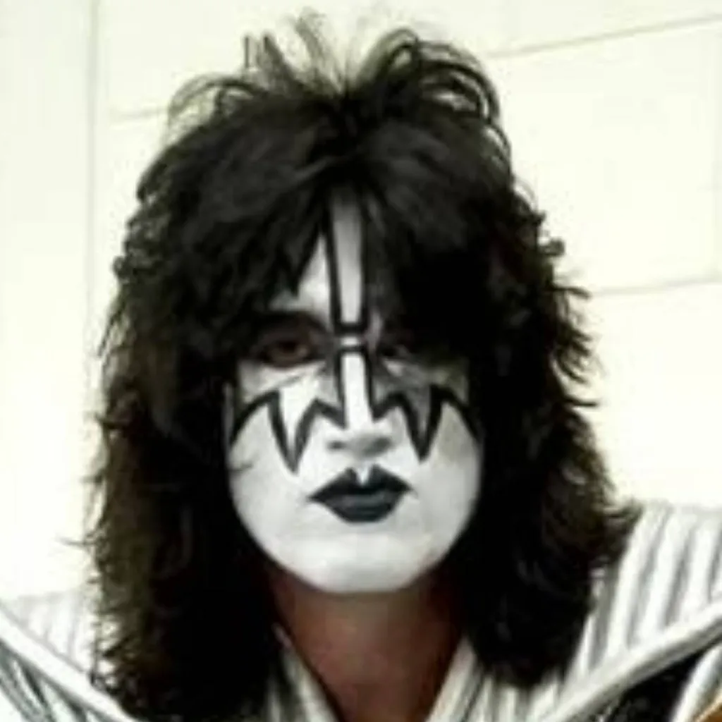 chat with ai character: Tommy thayer 