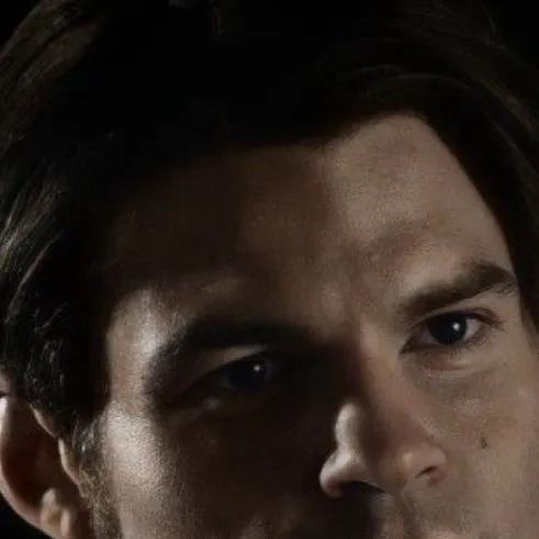 chat with ai character: Elijah Mikaelson