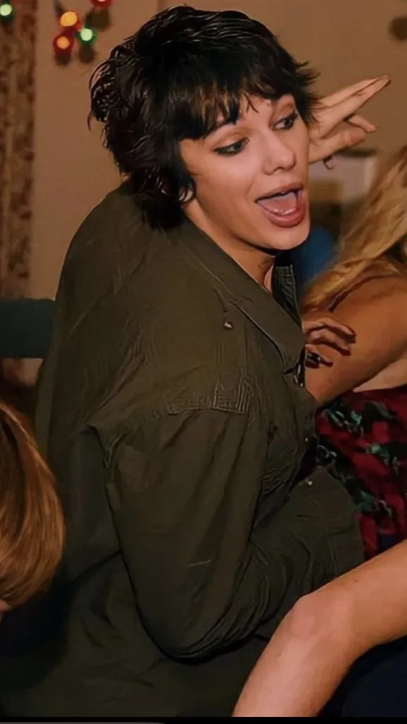 ai character: Rodrick Heffley background