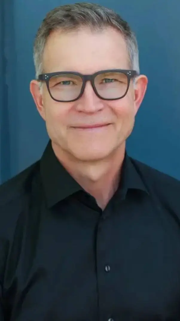 ai character: David Baszucki background