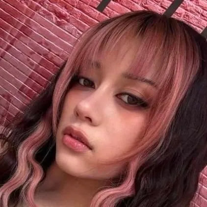 chat with ai character: ˚ʚ♡ɞMegan˚ʚ♡ɞ  