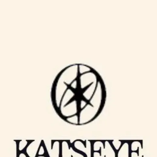 chat with ai character: Katseye 