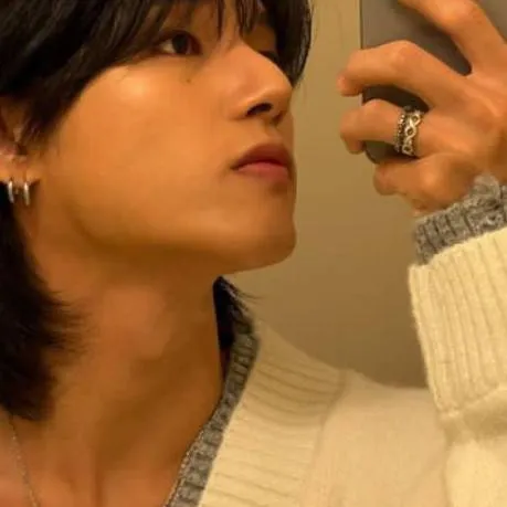 chat with ai character: Wooyoung 