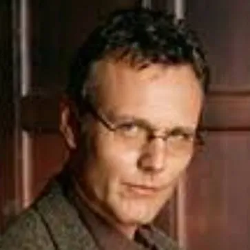 chat with ai character: Rupert Giles