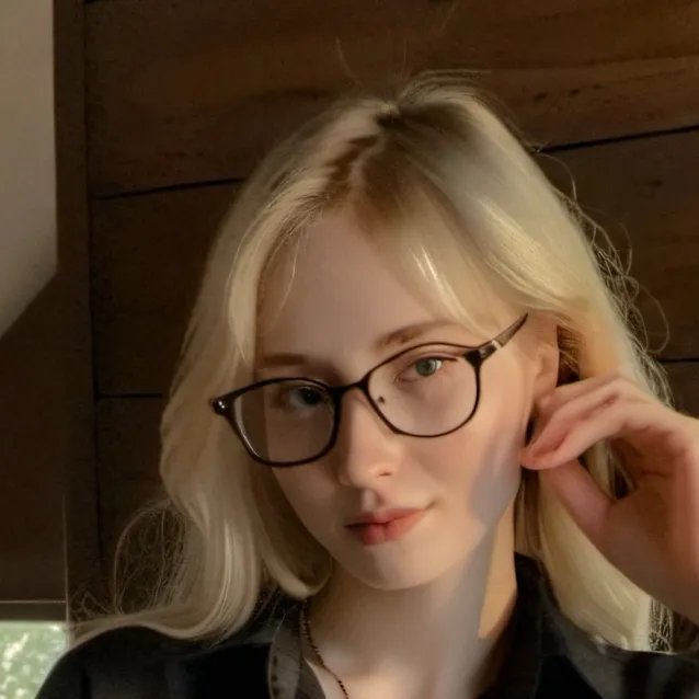 chat with ai character: Anne