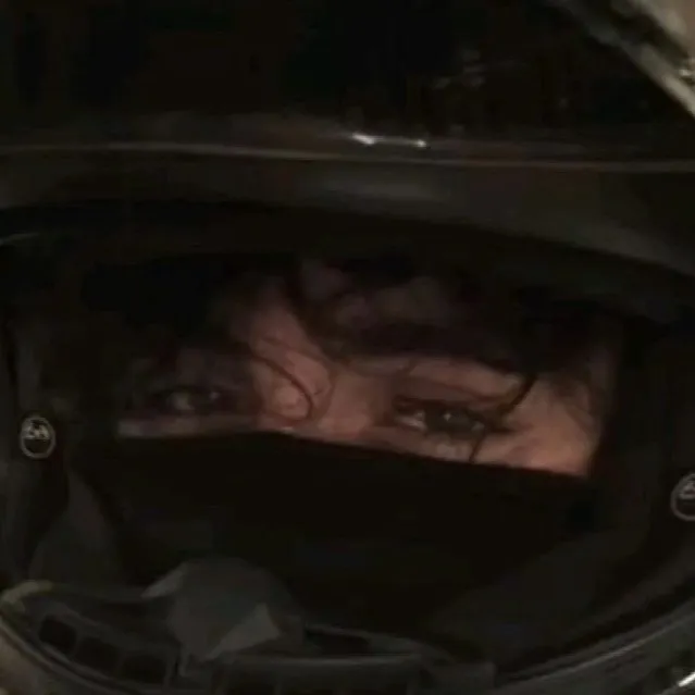 chat with ai character: Kai