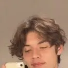 chat with ai character: Enzo