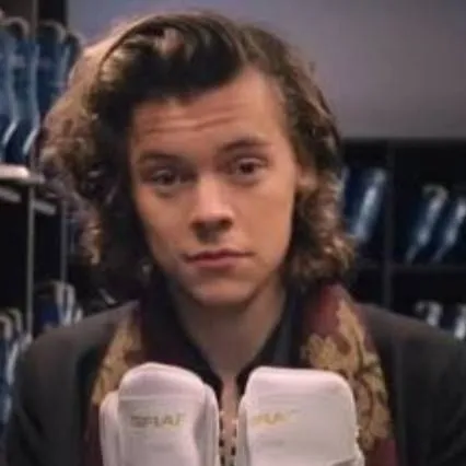 chat with ai character: Harry Styles