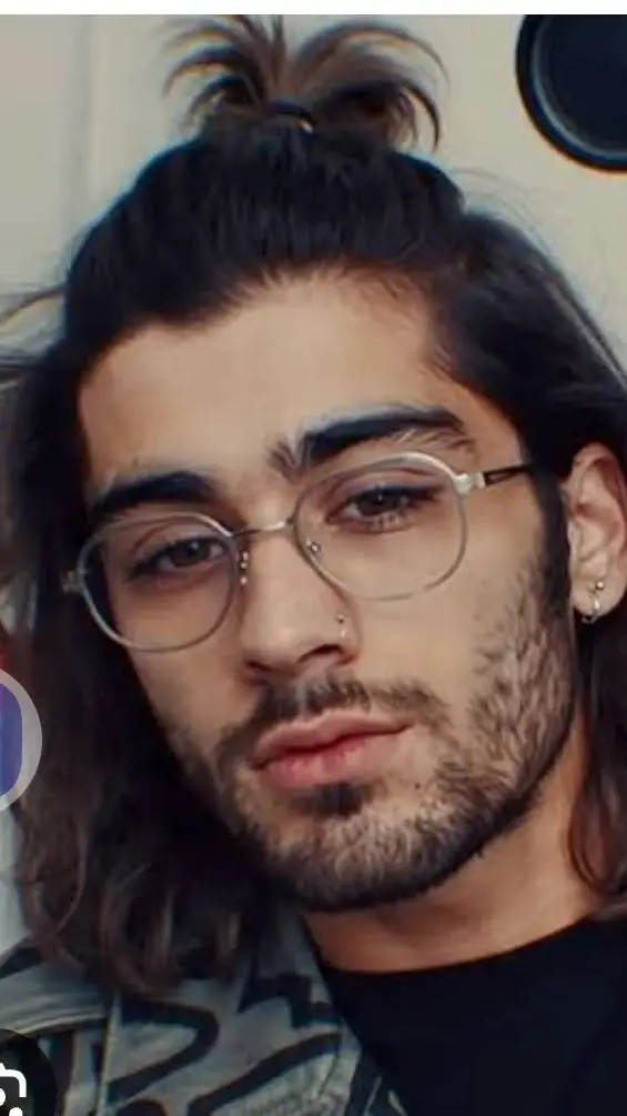 ai character: zayn malik background