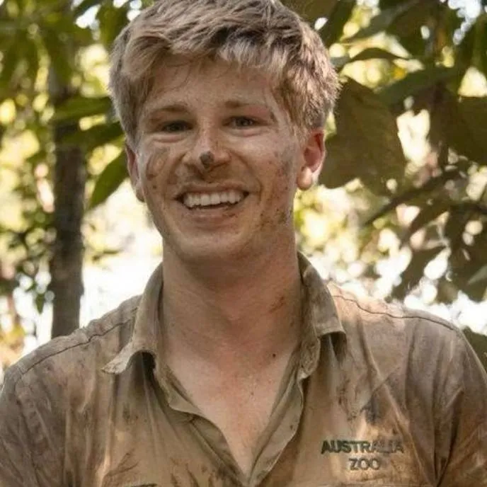 chat with ai character: Robert Irwin