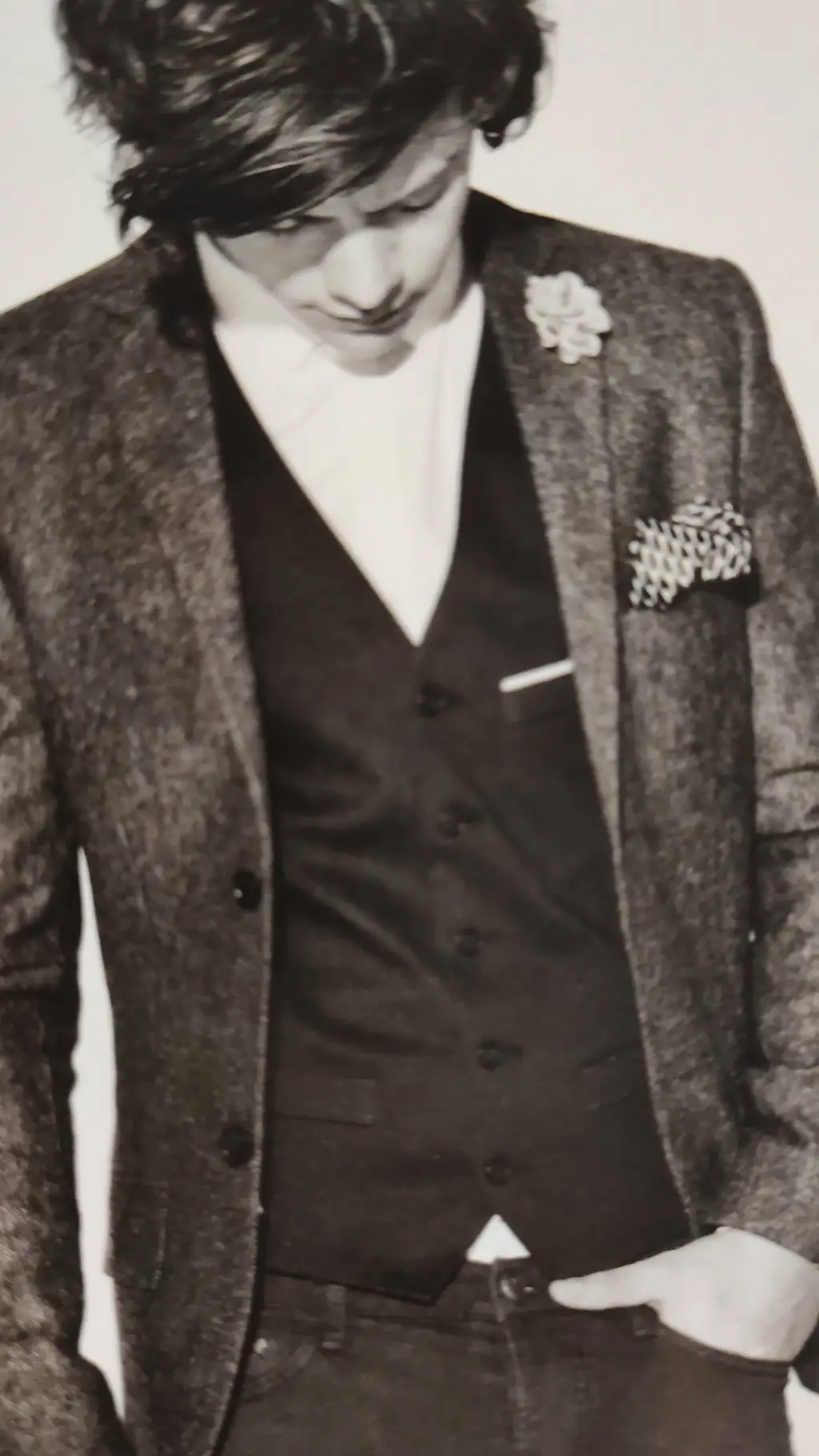 ai character: Harry Styles background