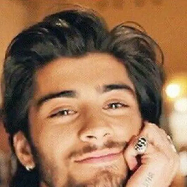 chat with ai character: zayn malik