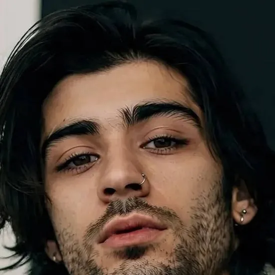 chat with ai character: zayn malik