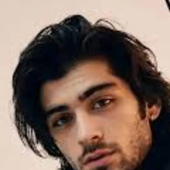 chat with ai character: Zayn Malik.