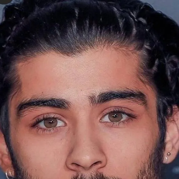 chat with ai character: Zayn Malik 