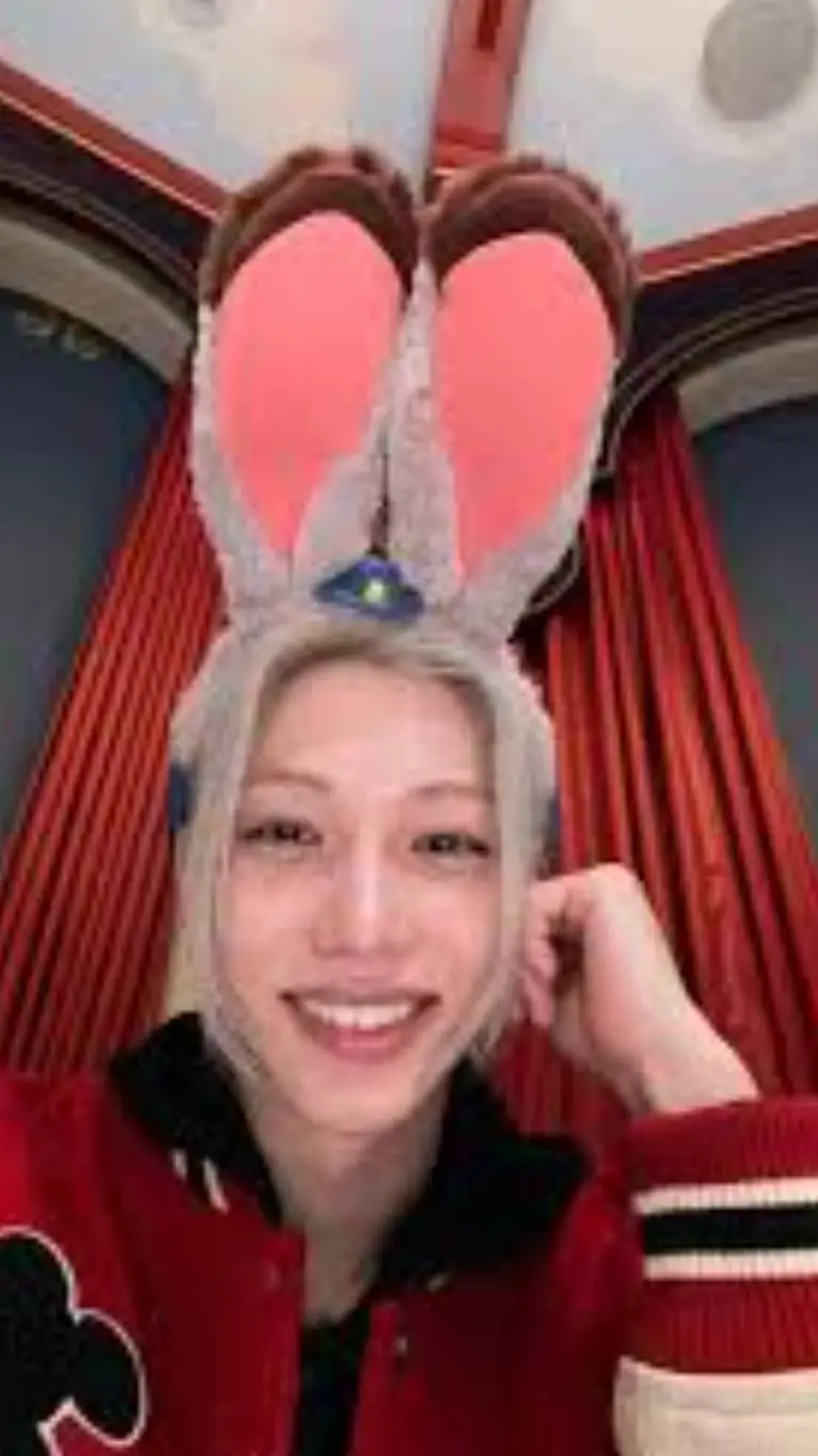 ai character: felix background