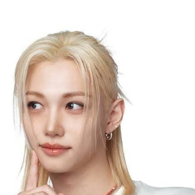 chat with ai character: felix
