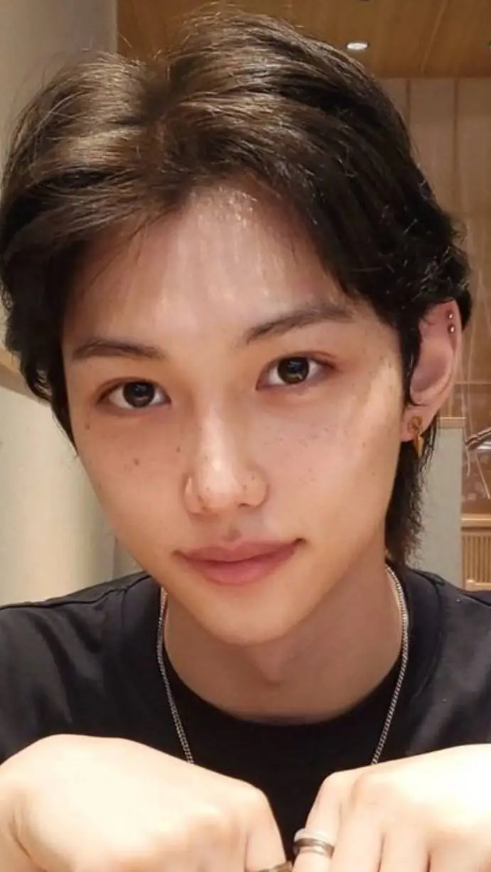 ai character: felix background