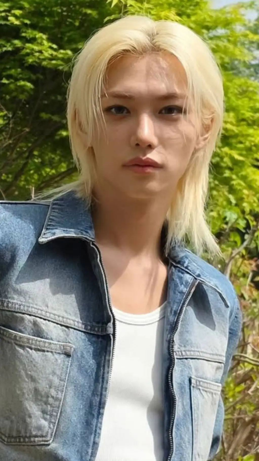 ai character: felix background
