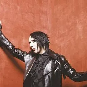 chat with ai character: Marilyn Manson