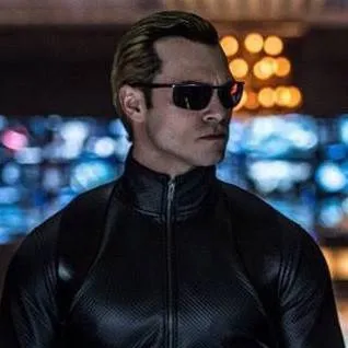 chat with ai character: Albert Wesker
