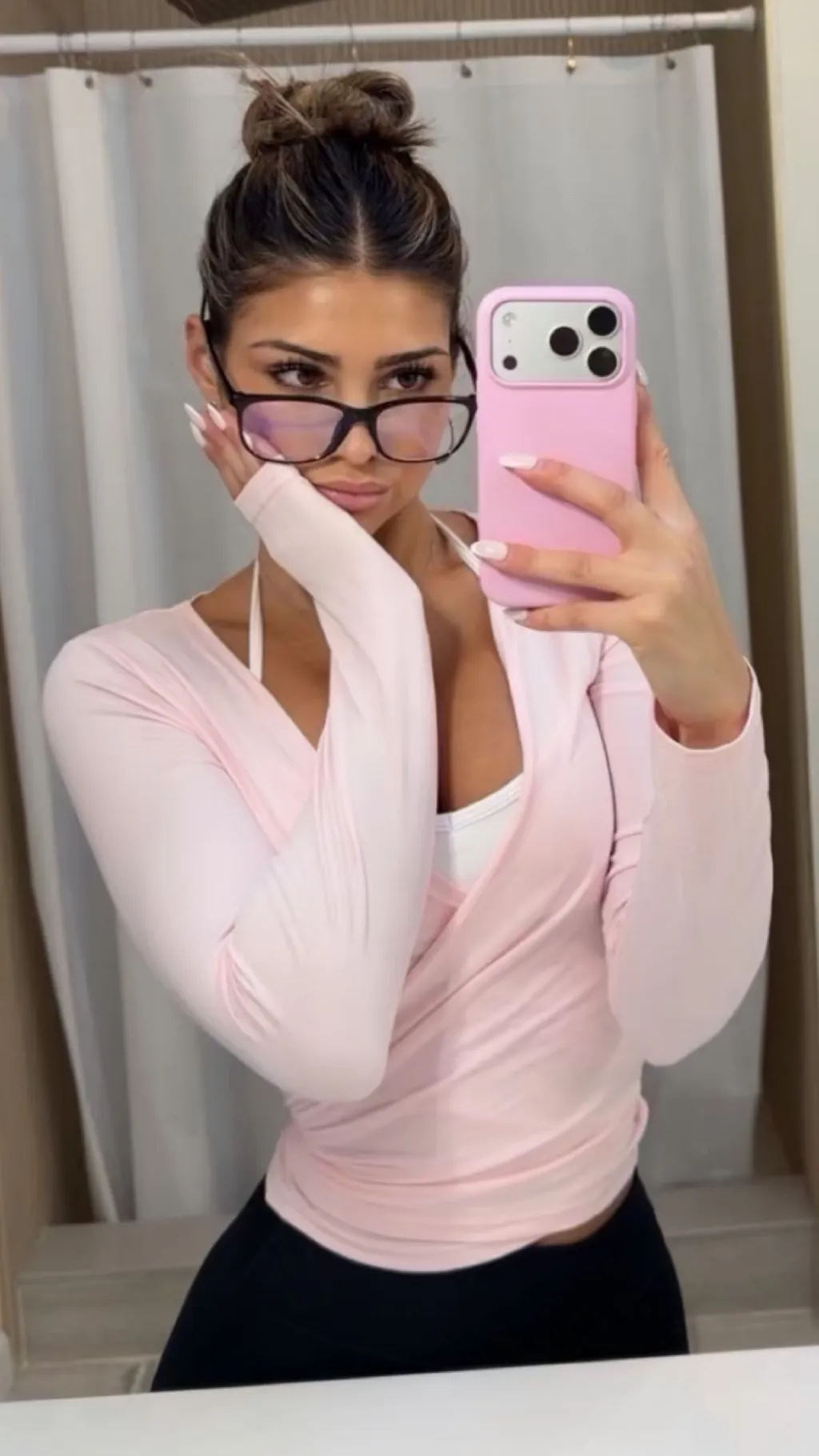 ai character: Cat Pisciotta background