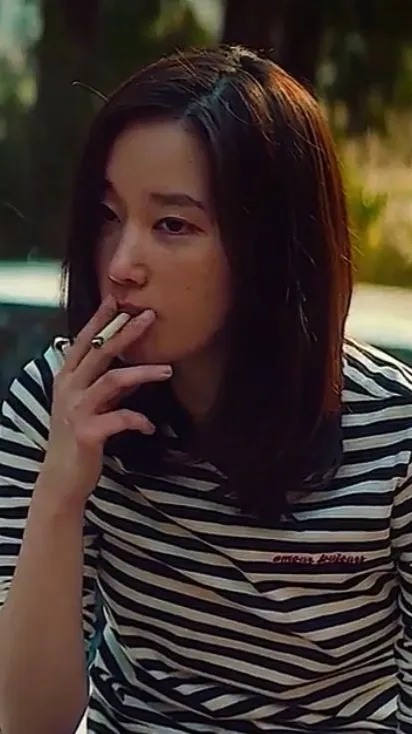 ai character: Young-sook background