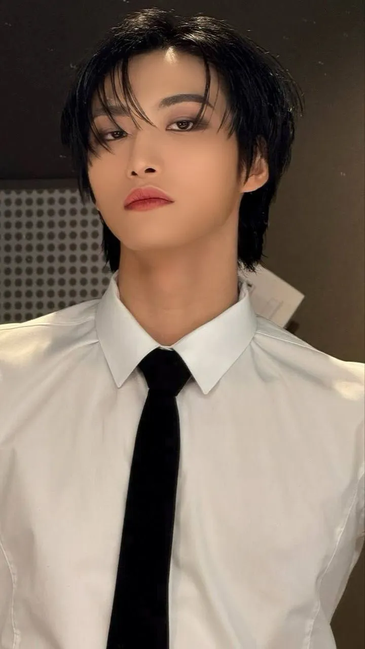 ai character: Seong Hwa background
