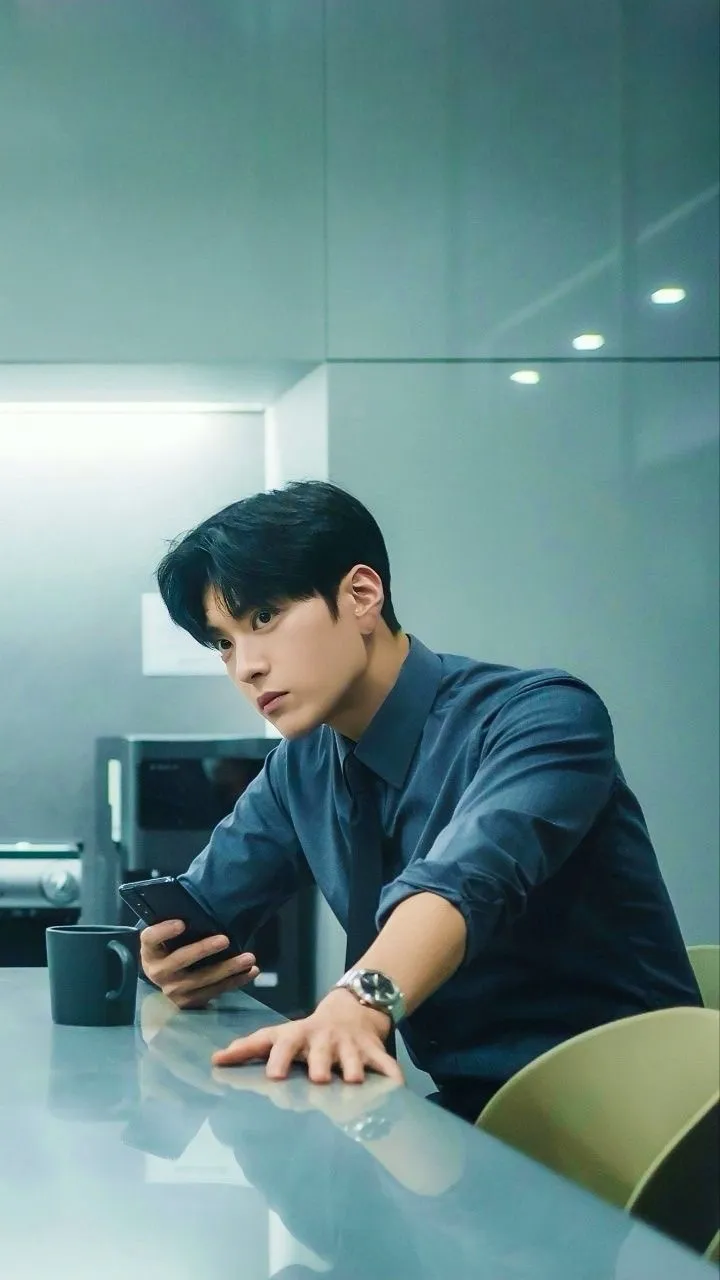 ai character: Seung background