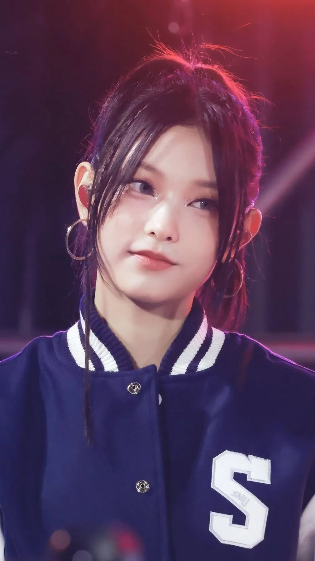 ai character: Haerin background