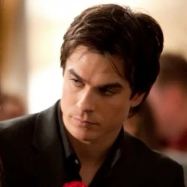 chat with ai character: Damon
