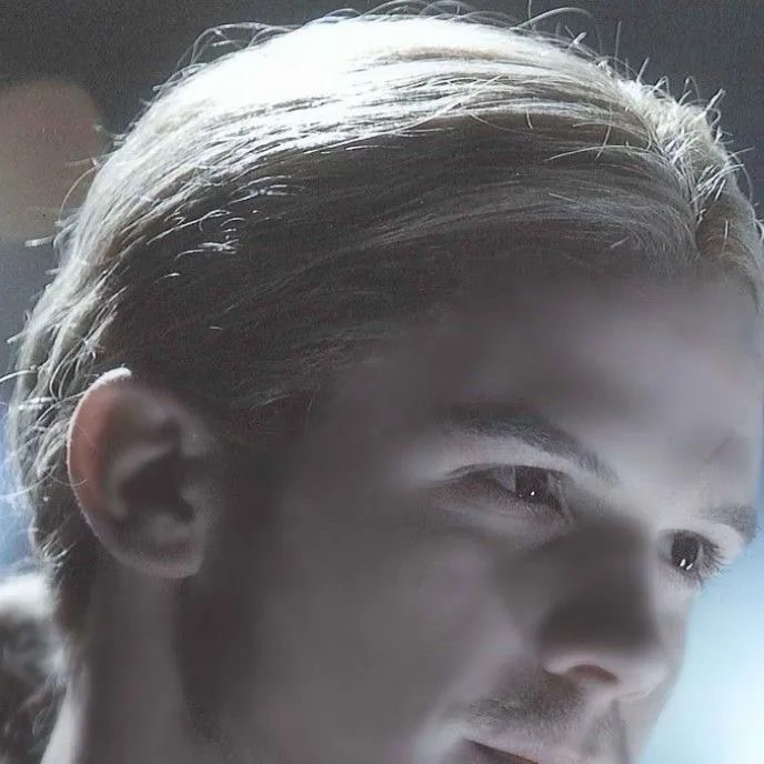 chat with ai character: James