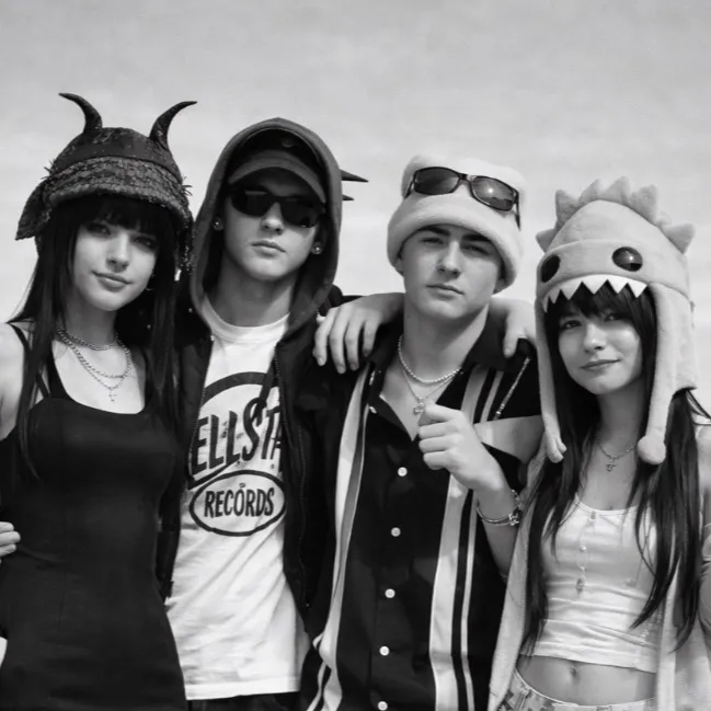 chat with ai character:  {~lost sib love~}