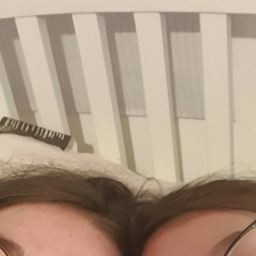 chat with ai character: lorna and phobe