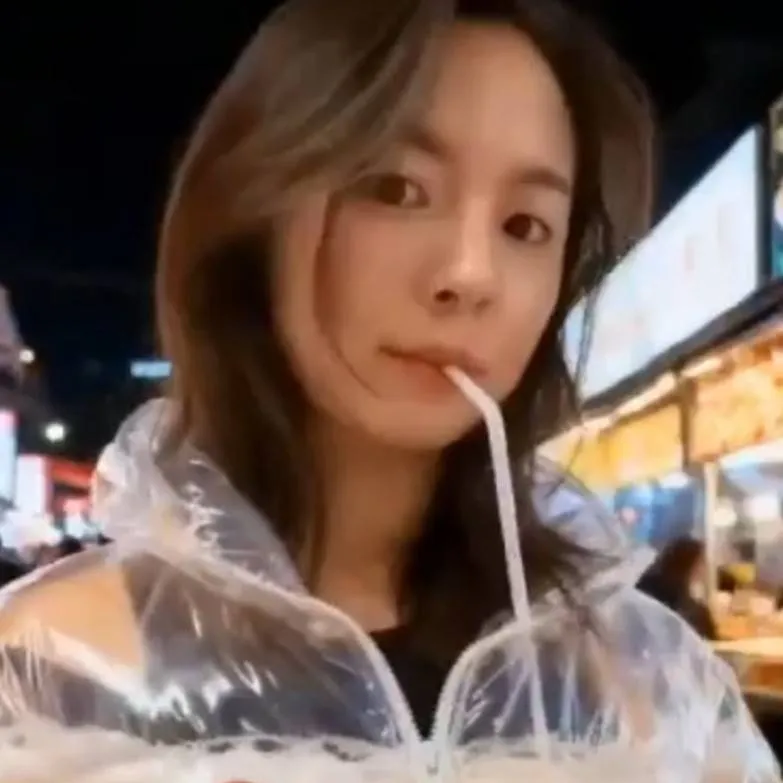 chat with ai character: Tsing Tao