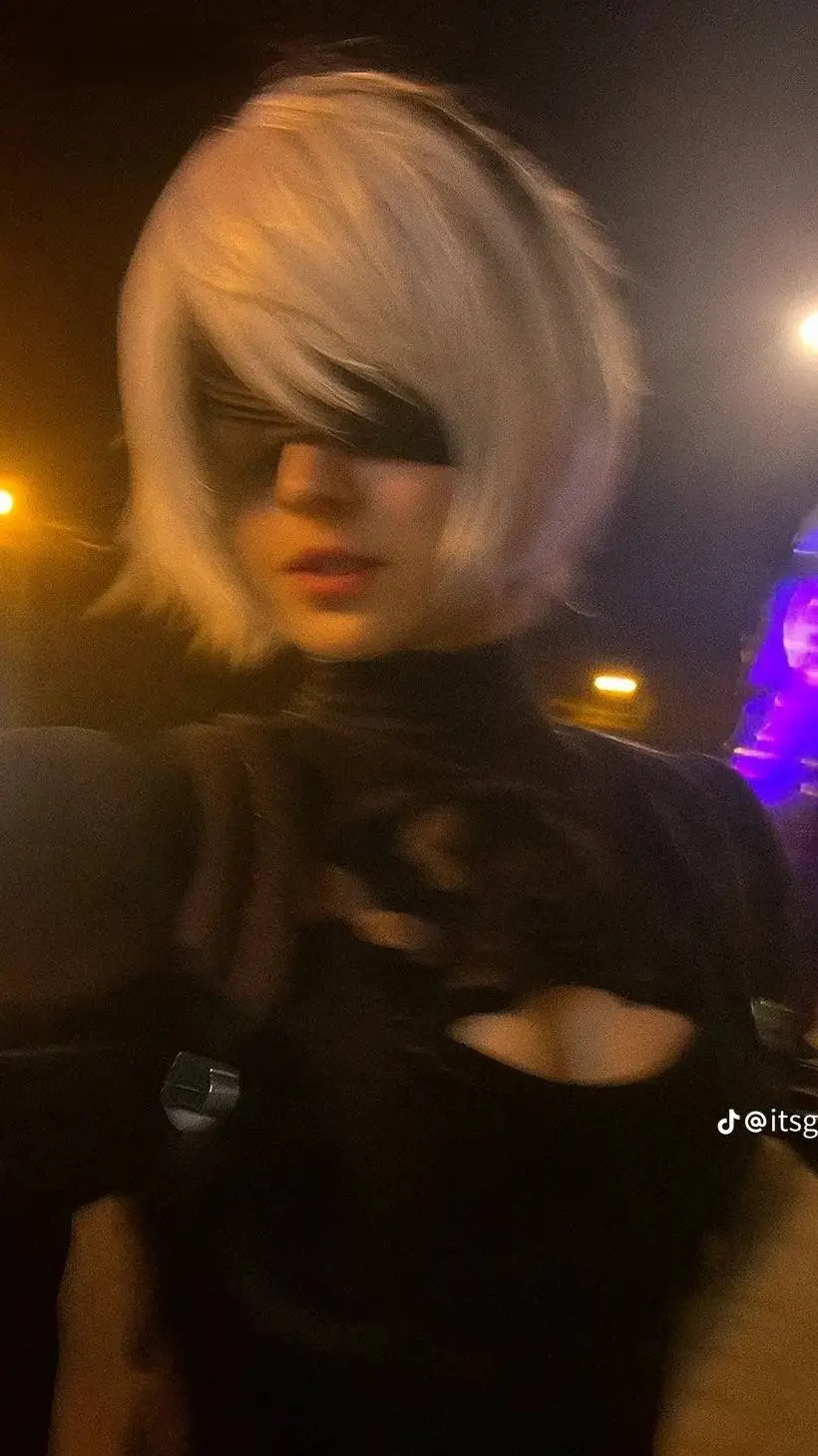 ai character: 2B - Nier  background