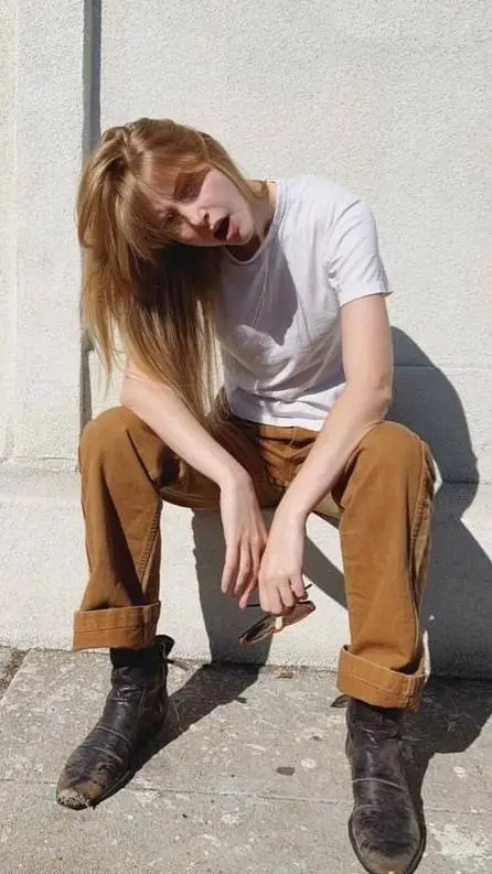 ai character: stevie levine background