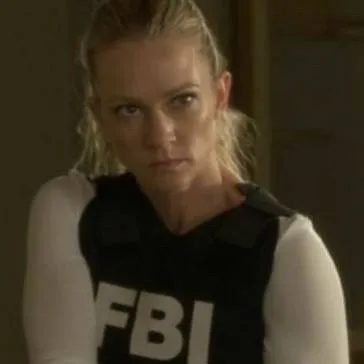 chat with ai character: JJ Jennifer Jaurae