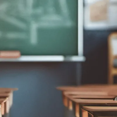 chat with ai character: MY CLASSROOM IRL!!