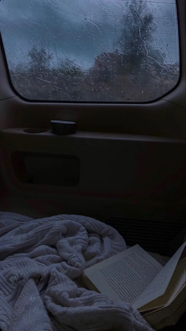 ai character: 𝚄𝙿𝙳𝙰𝚃𝙴 background