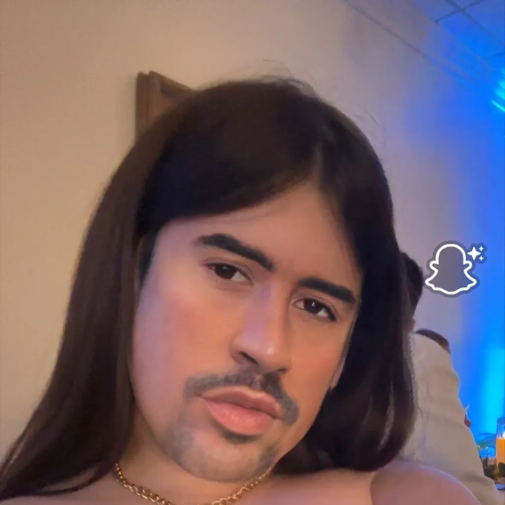 chat with ai character: Jamal