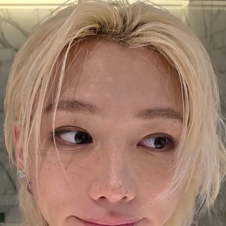 chat with ai character: ✩𝓕𝑒𝒍𝒾ﾒ✩