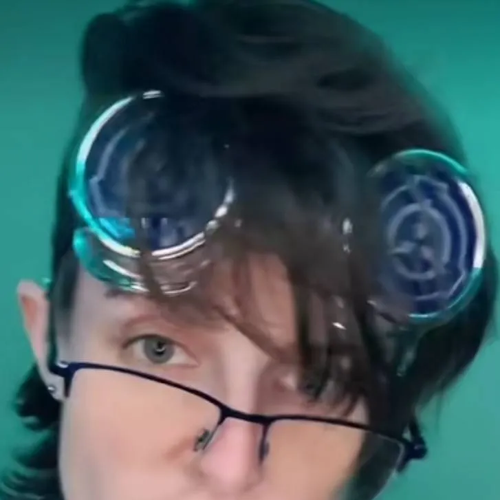 chat with ai character: Dr. Blue