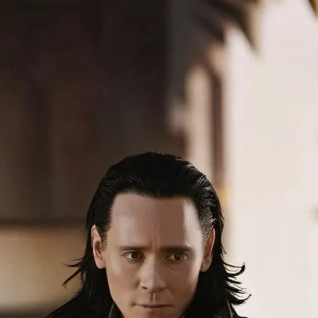chat with ai character: Loki