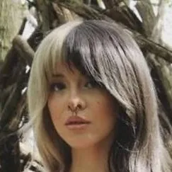 chat with ai character: MELANIE MARTINEZ!