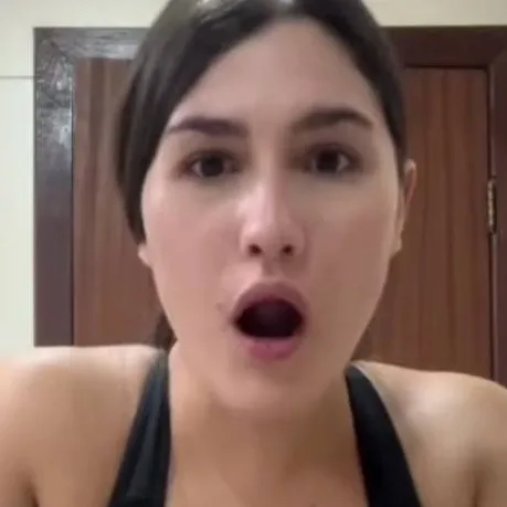 chat with ai character: Gabriella 