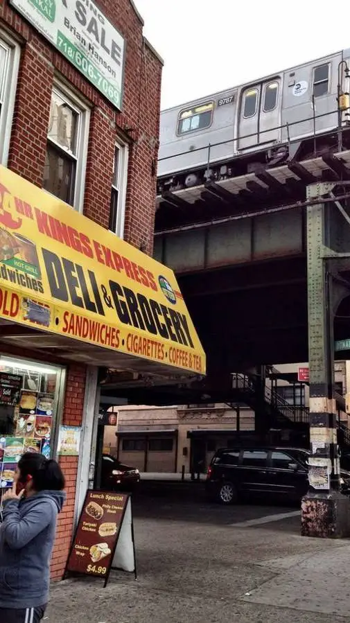 ai character: Queens NY background