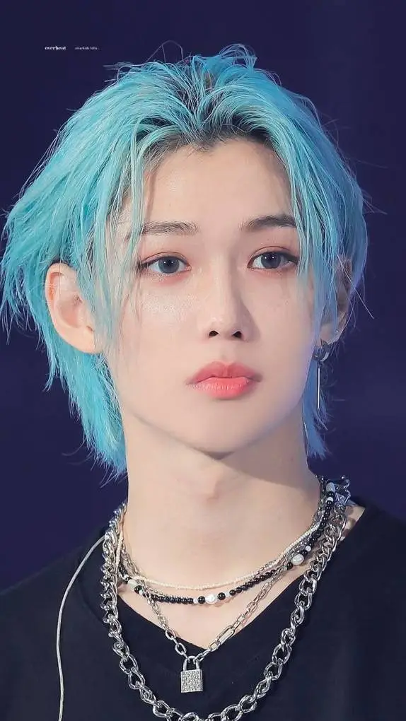 ai character: Ur husband felix background